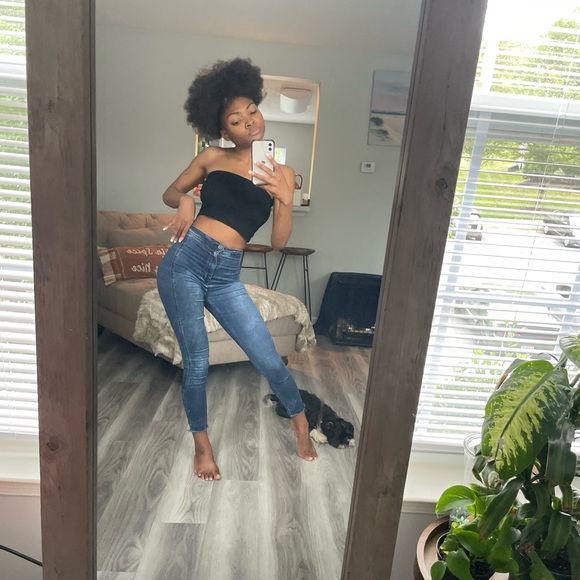 Black Halter Crop Top - Picture 10 of 11